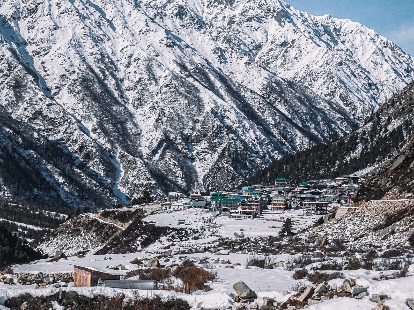 A beautiful scene of snow-covered mountains in Winter Spiti