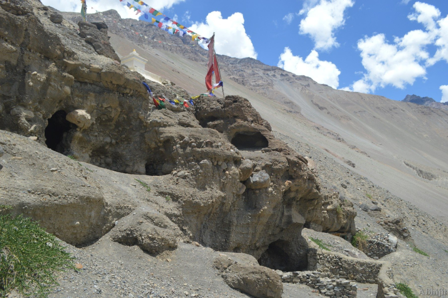 Cave exploration near Tabo